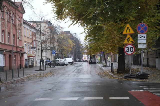 Pogoda spowodowała przesunięcie prac nad malowaniem oznaczeń Strefy