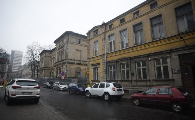 Nowa ulica będzie kończyć się przy ul. Moniuszki, między budynkami pod numerem 5 oraz 7/9.
