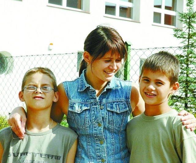 Synowie Joanny Culic: Michał (z lewej) i Tomek będą mieli gimnazjum na miejscu.