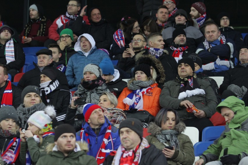 Górnik Zabrze - Wisła Kraków: mimo zimna, na trybunach był...