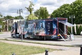 "Iskry Niepodległej" dotarły na Pomorze. Mobilny spektakl w naczepie ciężarówki można już oglądać w Malborku