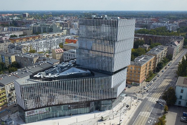 Silver Tower Center wynajęty w całościNowoczesny biurowiec wybudowany nieopodal wrocławskiego Dworca Głównego należy do Wisher Enterprise, międzynarodowej spółki holdingowej.