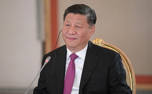 Xi Jinping zerwał z niepisaną tradycją i w wieku 69 lat ponownie został sekretarzem generalnym Komunistycznej Partii Chin.