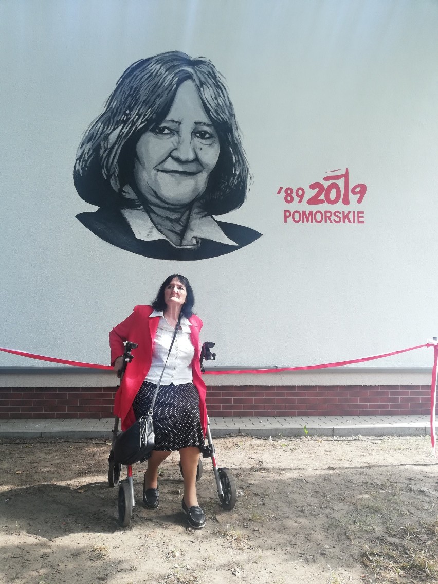 Odsłonięto mural upamiętniający Annę Bogucką-Skowrońską (wideo, zdjęcia)