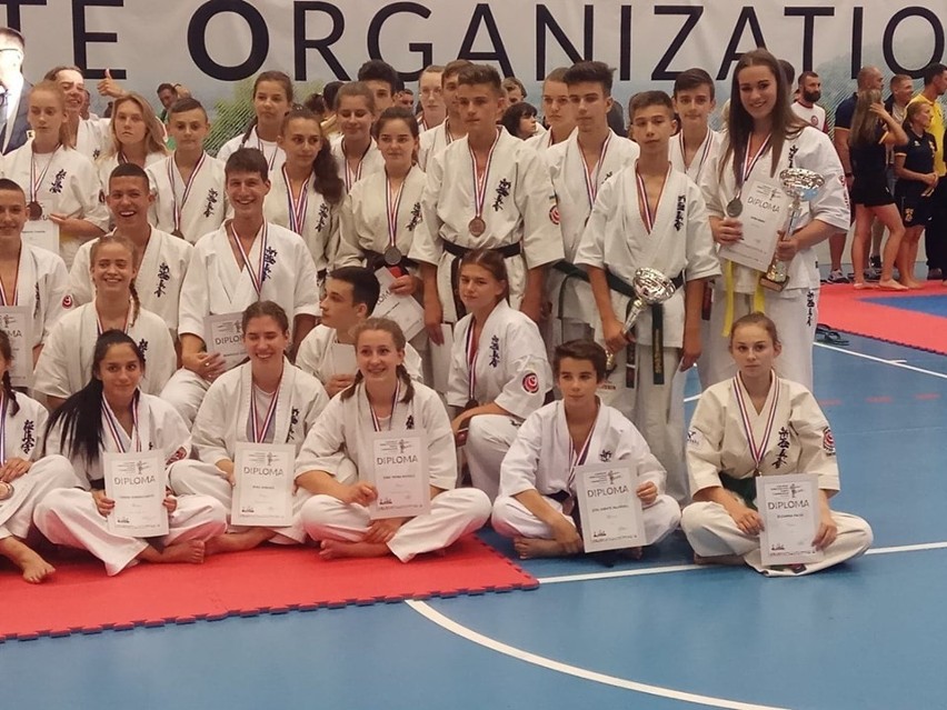 Zuzanna Pacek ze Starachowic mistrzynią Europy w karate w kategorii kadetek