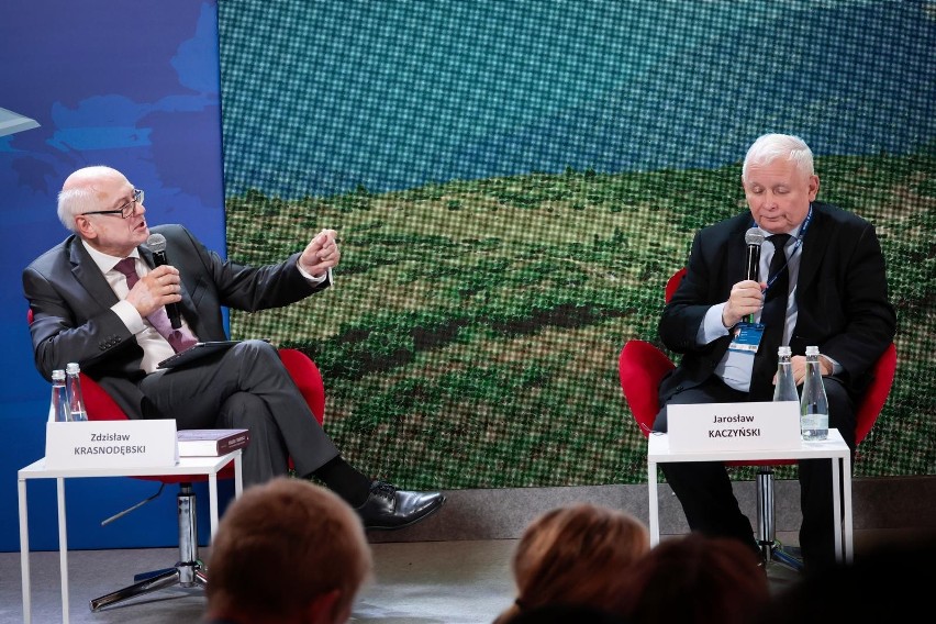 Prezes PiS Jarosław Kaczyński bierze udział w panelu...