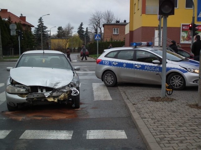 Do zderzenia doszło na skrzyżowaniu ulic Zbrowskiego i Wodnej. 