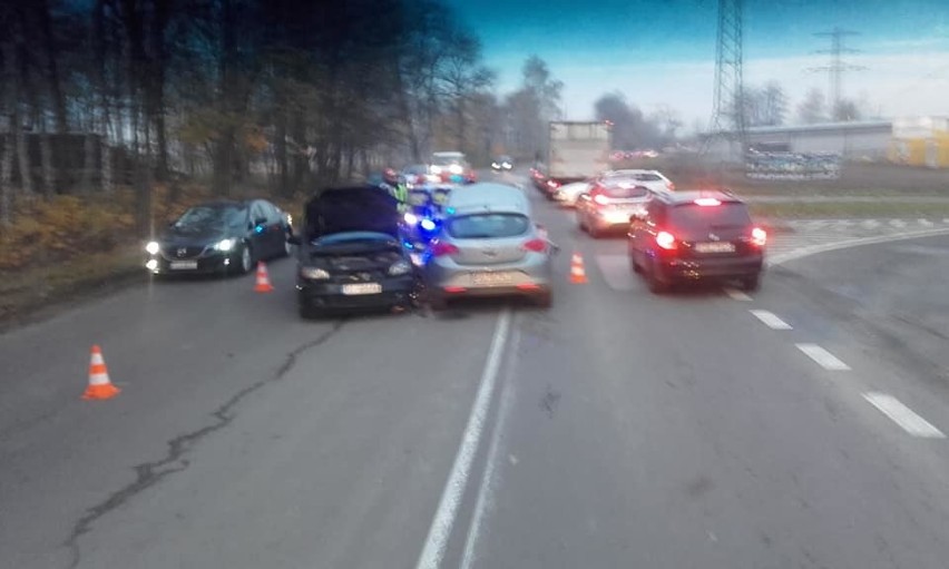 Wypadek w Bańgowie na DK 94: stłuczka i roboty drogowe