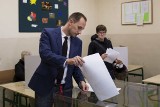 Wybory samorządowe 2018 Kraków. Konrad Berkowicz wziął udział w głosowaniu [ZDJĘCIA]
