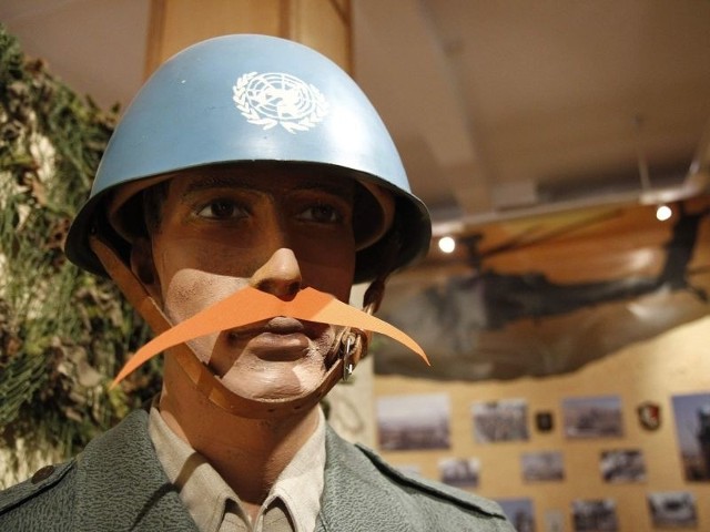 Wszystkie eksponaty w Muzeum Wojska zapuściły wąsy dla Małysza