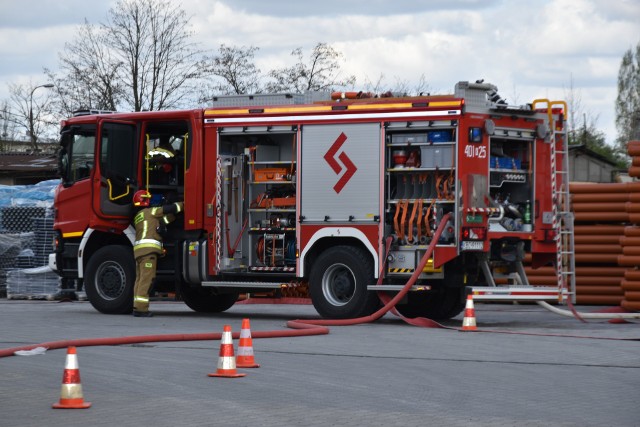 Jedna osoba z oparzeniami trafiła do szpitala w wyniku pożaru, do jakiego doszło w Proszówkach (zdjęcie ilustracyjne)