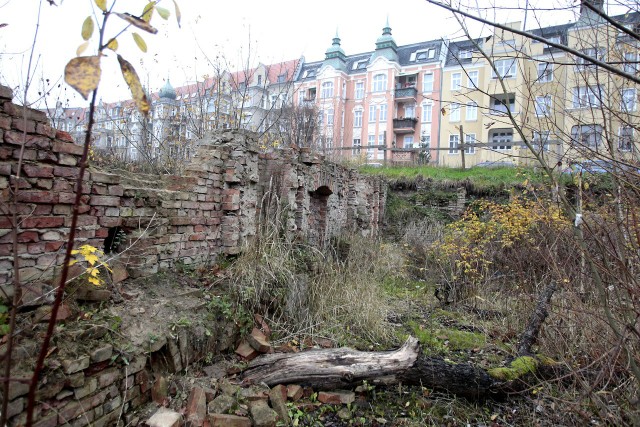 Nowy budynek przy Rusałce musi powstać na fundamentach przedwojennej restauracji. Wcześniej w tym miejscu był młyn.