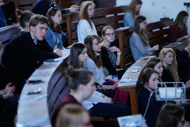 Matura zorganizowana przez UJ przyciągnęła bardzo wielu uczniów