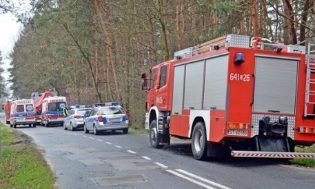 W tragicznym wypadku w Łobodnie zginął pasażer samochodu