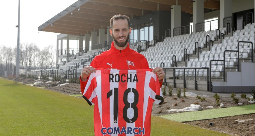 Cracovia. Luis Rocha - lewy obrońca, 27 lat...