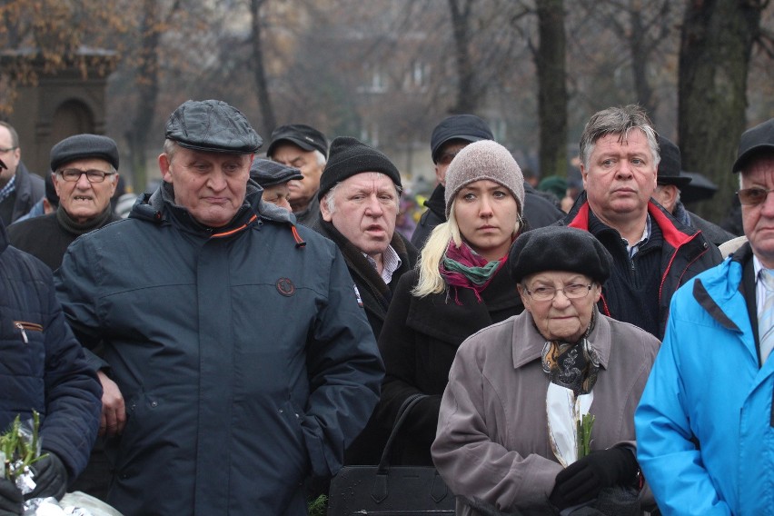 Pogrzeb Jerzego Cnoty. Wybitny śląski aktor spoczął na...