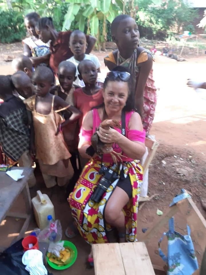 Marta Ostrowska zbiera obuwie dla dzieci z Kenii. W Kenii na...