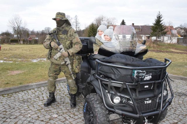 Dla 120 ochotników uroczystość była ukoronowaniem ich ciężkiej służby i poświecenia podczas ostatnich dni szkolenia, które odbywali od 20 stycznia. Dla uczestników przysięgi oraz przybyłych gości zostały zorganizowane atrakcje takie jak np. pokaz sprzętu wojskowego, a także  ciepły posiłek. W Sejnach takie wydarzenie miało ostatnio miejsce w okresie międzywojennym.