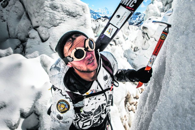 Andrzej Bargiel (ur. 18. 04 1988 r w Łętowni) członek kadry narodowej w skialpinizmie, 10. Polak na Manaslu.