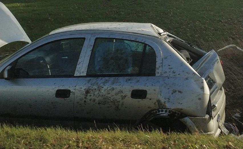 W wypadku ucierpiała kierująca, pasażer oraz pięcioletnie...