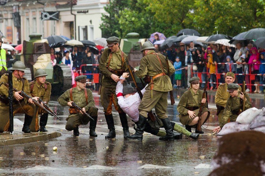 W niedzielę w centrum miasta odbyła się inscenizacja tej...