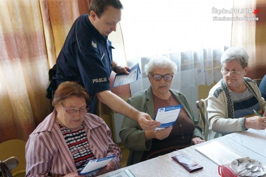 Policjanci z Siemianowic Śląskich zorganizowali debatę z seniorami ZDJĘCIA
