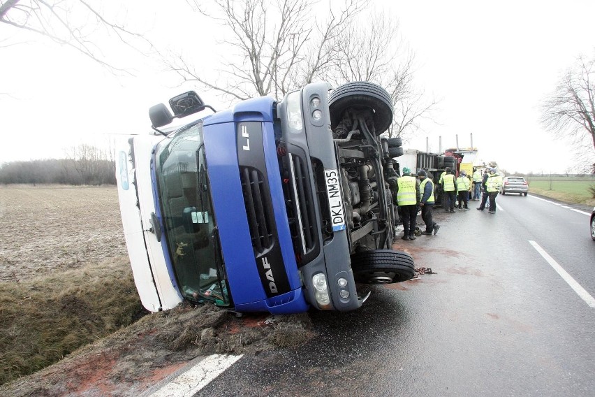 Uwaga na silny wiatr! Nad Łódź i region nadciąga huragan...