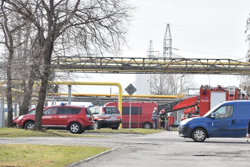 Pożar w hucie szkła Krosno Glass. Sytuacja opanowana. Strażacy zakończyli działania [ZDJĘCIA] 