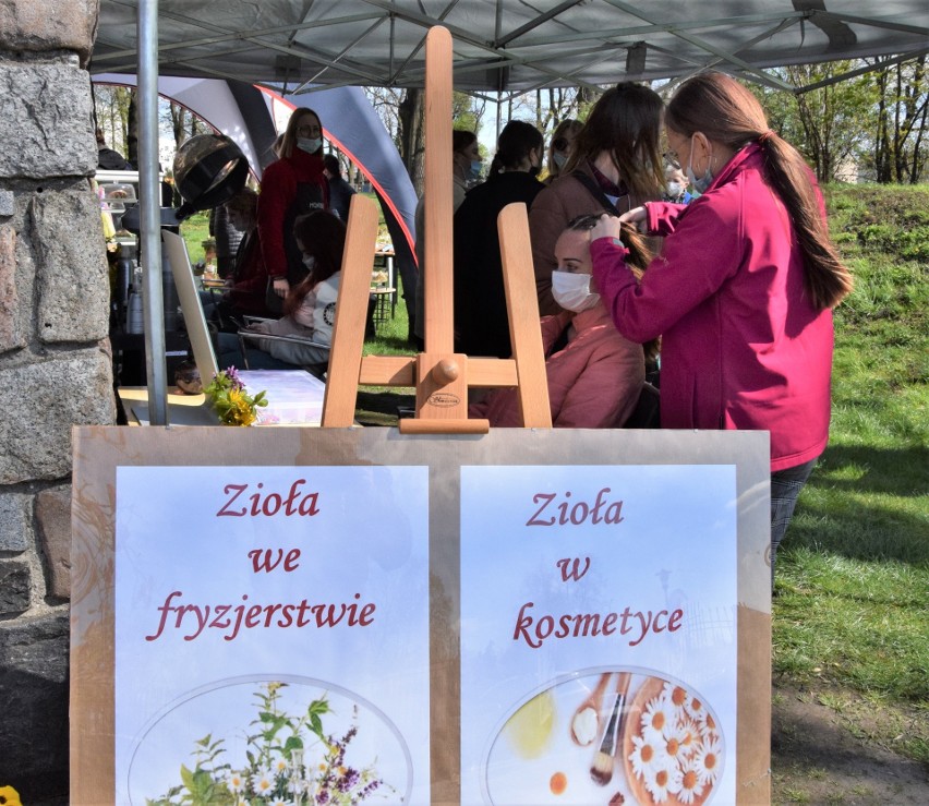 Jeden z pokazów, w ramach "Festiwalu Zawodów" w Akademii...