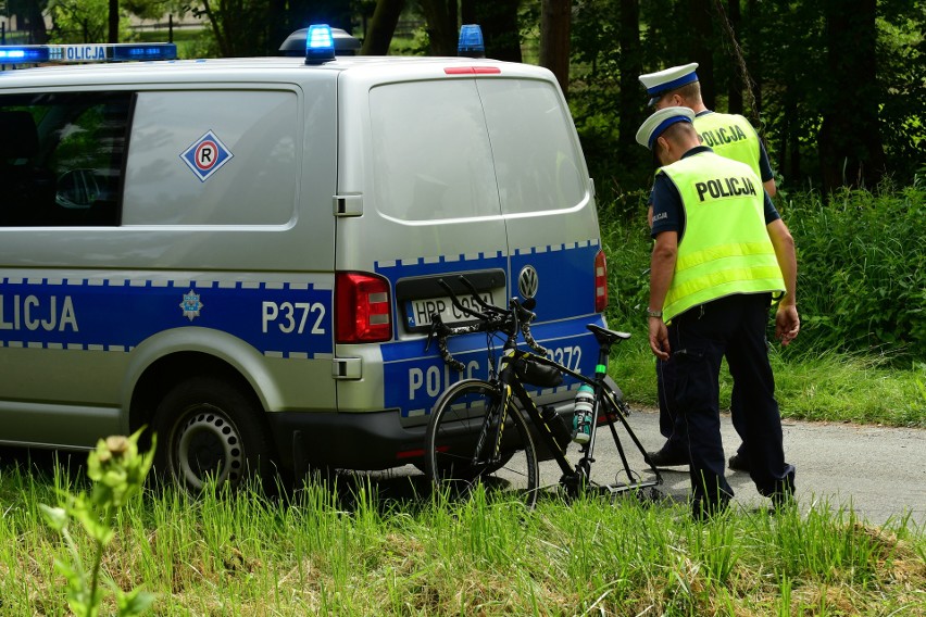Wypadek z udziałem rowerzysty w Kończycach Małych