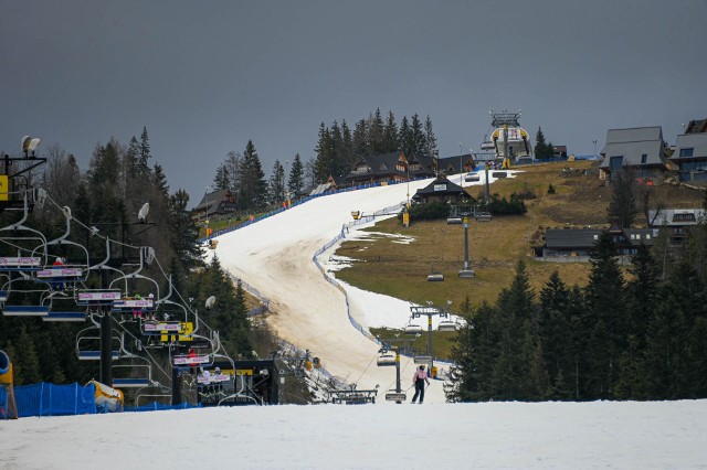 Główna trasa zjazdowa na Polanie Szymoszkowej została czasowo zamknięta dla narciarzy
