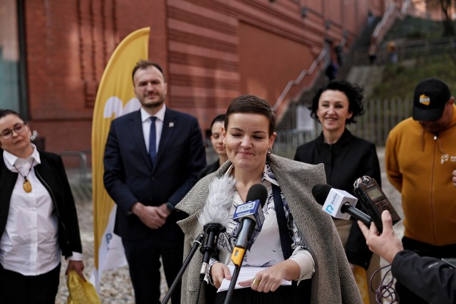 Wiceministra Kultury i Dziedzictwa Narodowego, Marta Cienkowska, zapewnia, że problem budynku Zespołu Szkół Muzycznych w Poznaniu ma być niedługo rozwiązany.