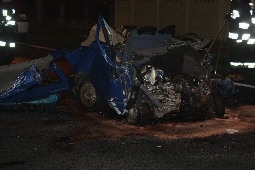 Wypadek w Zawierciu-Żerkowicach: Kierowca zginął na miejscu