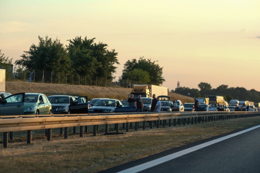 Wypadek na A2: Autostrada zablokowana na trasie Poznań -...