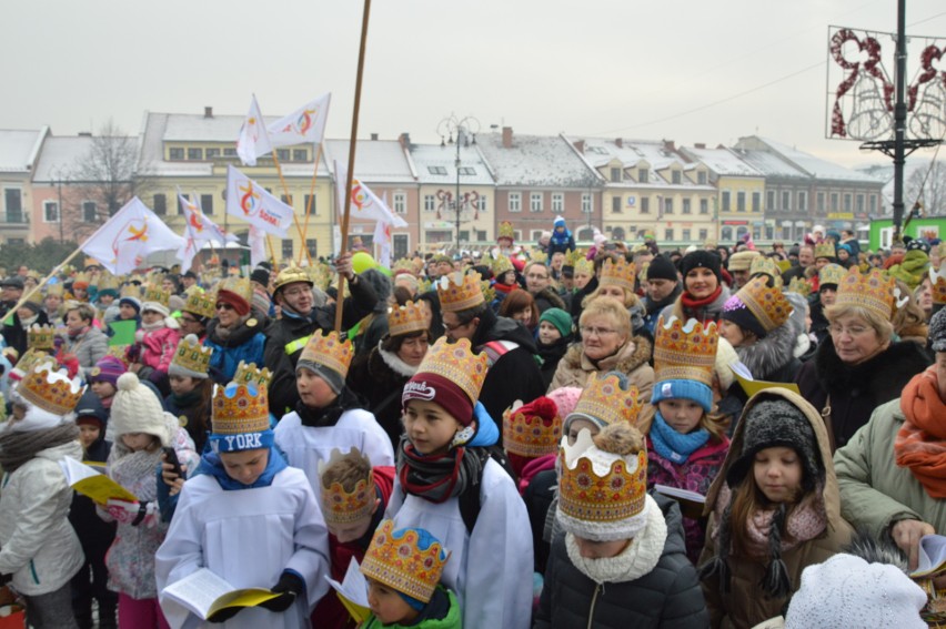 Myślenice. Takie były Orszaki Trzech Króli zanim przyszła pandemia [ZDJĘCIA]