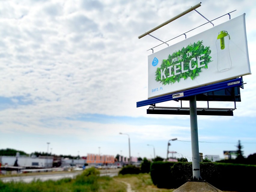 Kampania outdoorowa marki Dafi w Kielcach. 12 billboardów przy drogach wjazdowych do miasta. Marka podkreśla swoje związki z Kielcami