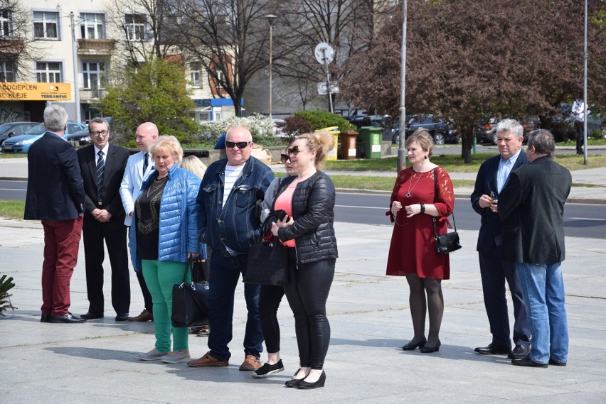 Uroczystości 1 maja na Placu Pamięci Narodowej w...