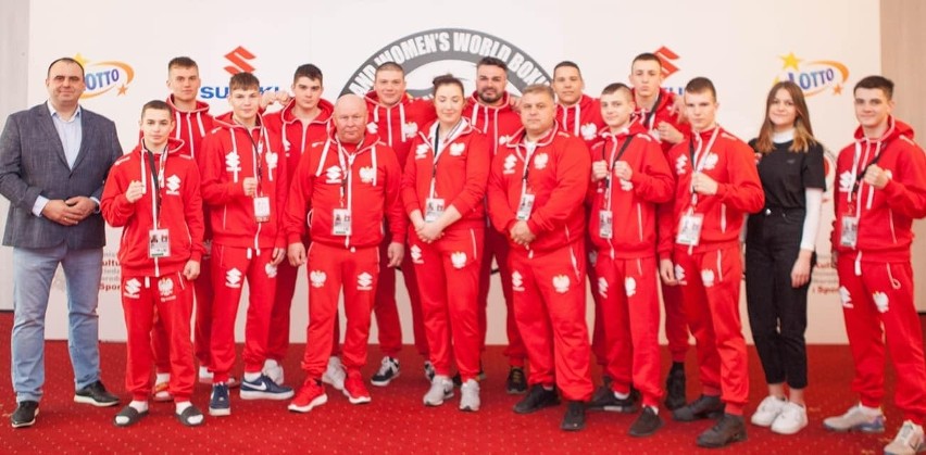 W Młodzieżowych Mistrzostwach Świata w Hali Legionów w Kielcach wystąpi 414 bokserów. Polska ma już medal