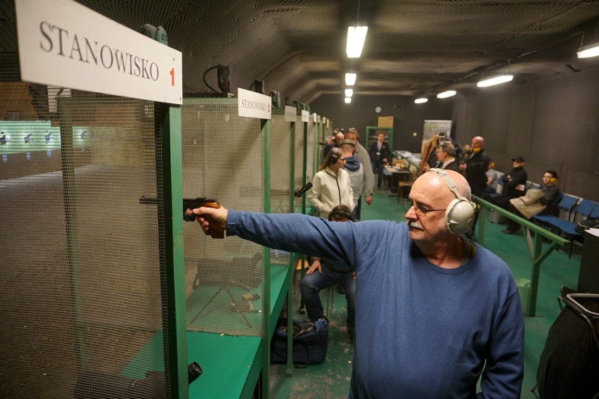 Strzeleckie pojedynki w lubelskim klubie „Snajper". Zobacz, jak walczyli uczestnicy