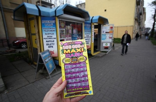 W ostatnim czasie celnicy skontrolowali dziewięć kolektur Lotto pod kątem sprzedaży zdrapek i kuponów do gier liczbowych niepełnoletnim.