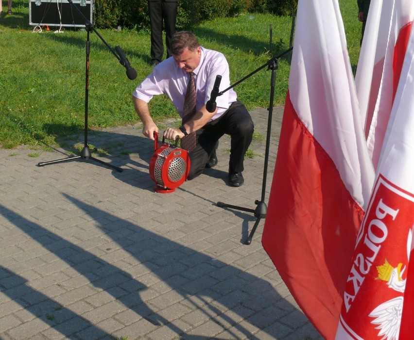 Korbą syreny zakręcił starosta Wiesław Siembida.