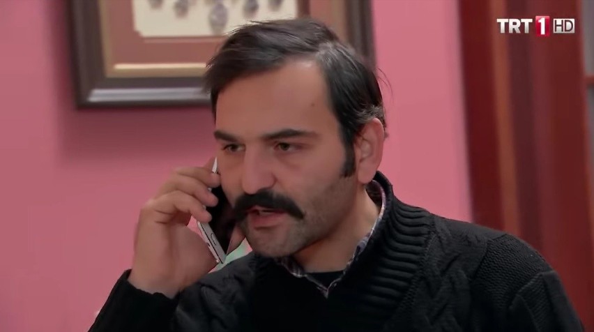 "Więzień miłości" odcinek 73. Yener włamuje się do domu Demira! Co zamierza? [STRESZCZENIE ODCINKA]