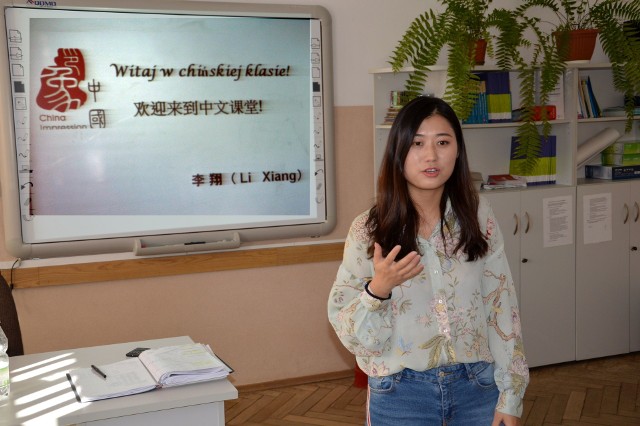 Li Xiang czyli Sofia rozpoczęła w środę zajęcia z nauki języka chińskiego w Liceum Ogólnokształcącym imienia KEN