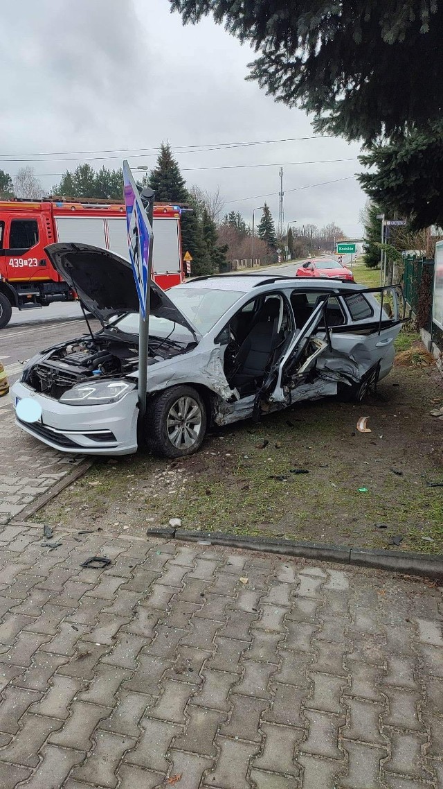 Na miejscu piątkowego wypadku w Dyszowie