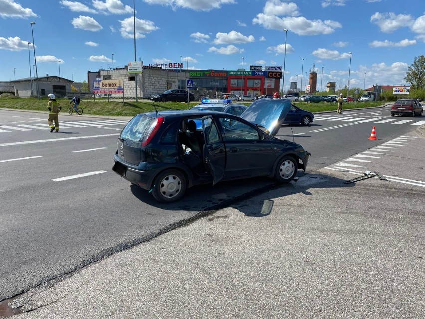 Zambrów. Wypadek na ul. Mazowieckiej. Jedna osoba trafiła do...