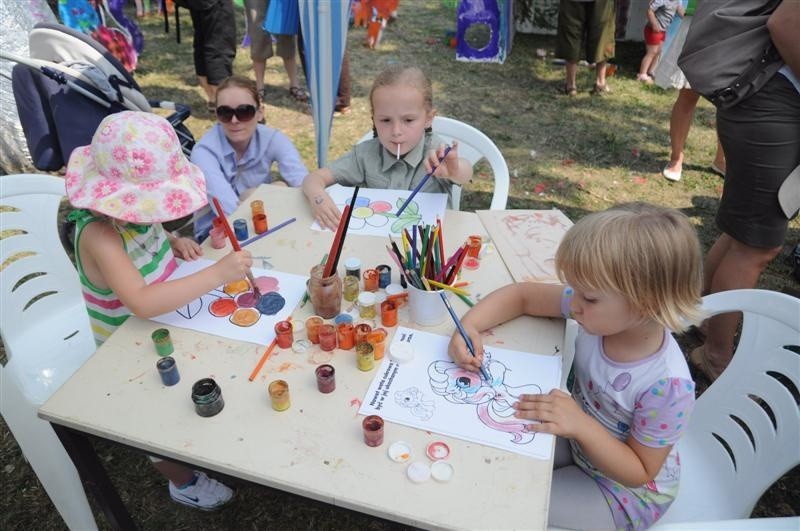 Festyn Fundacji Dom Rodzinnej Rehabilitacji Dzieci z...