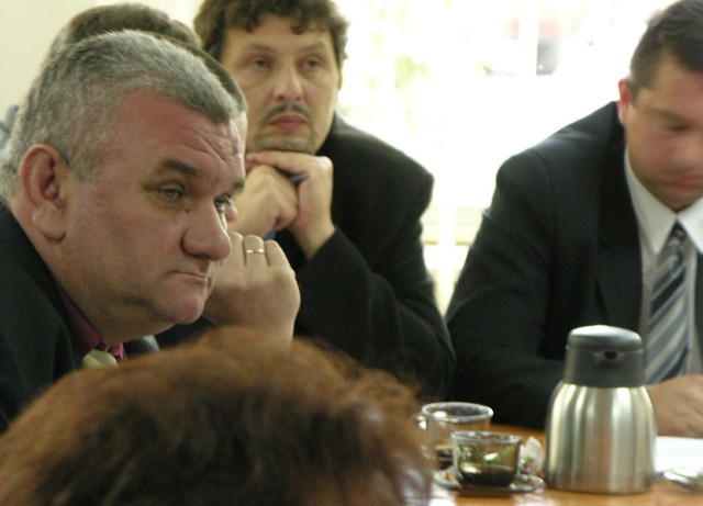 22 maja mieszkańcy Skarbimierza Osiedla zdecydują, kto zastąpi w Radzie Gminy Marka Góździa (na zdjęciu z lewej)