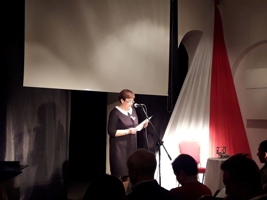 W „Łaźni" - Radomskim Klubie Środowisk Twórczych i Galerii odbył się wieczór poezji z okazji 100. rocznicy odzyskania Niepodległości