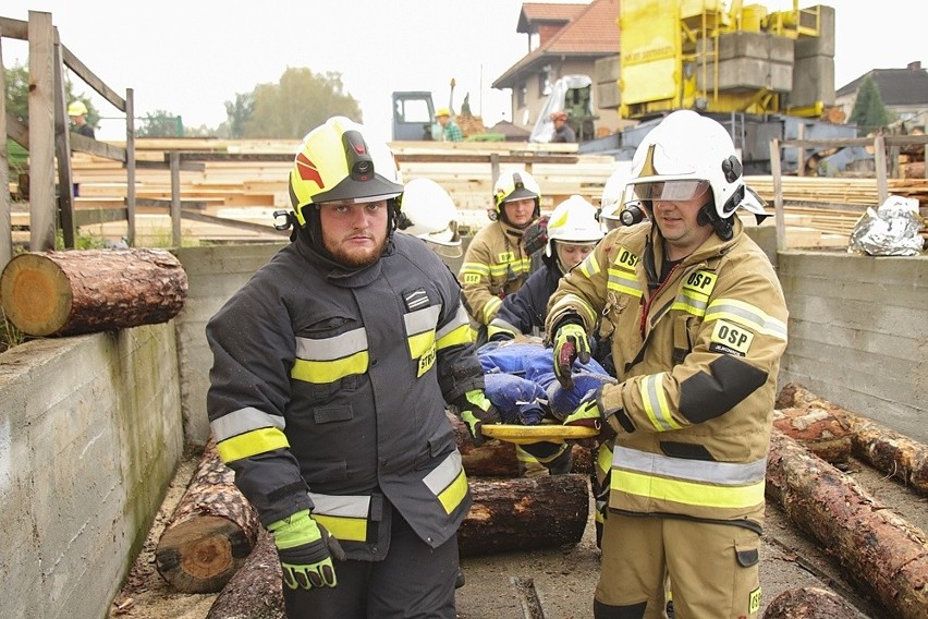 Ćwiczenia strażaków OSP powiatu rybnickiego