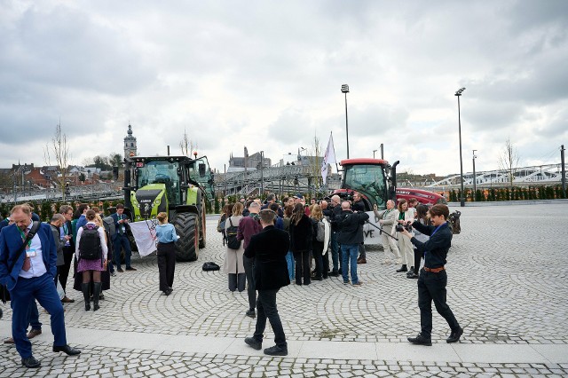 W czasie szczytu Europejskiego Komitetu Regionów doszło do protestów rolników. Tak kształtuje się polityka rolna i spójności w UE